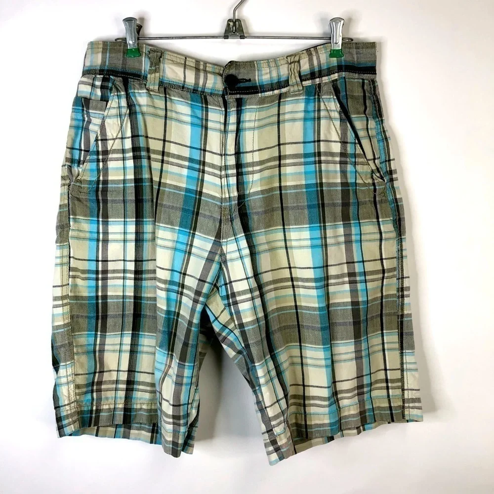 Union Bay blue white black long plaid shorts 32